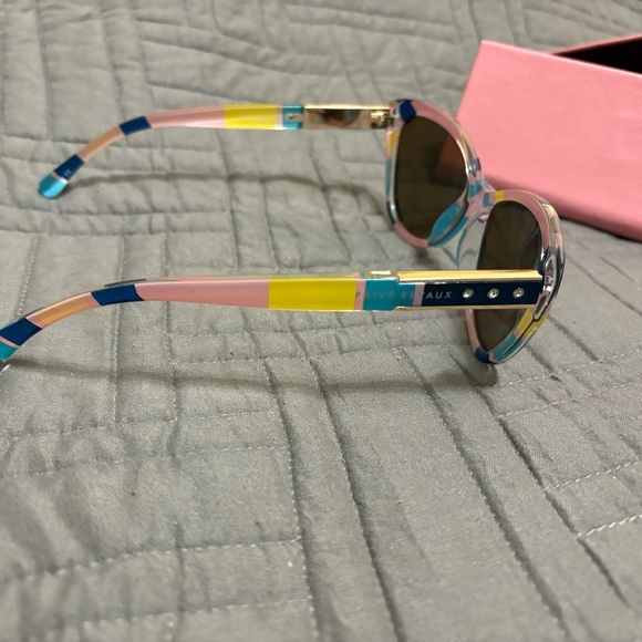 Prive Revaux Striped Frame Cat’s Eye The Timeless Sunglasses - Picture 6 of 9